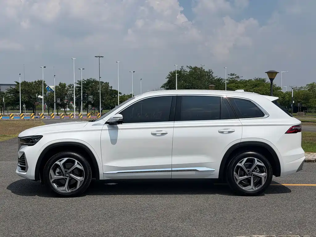 Geely Xingyue L — миниатюра 35