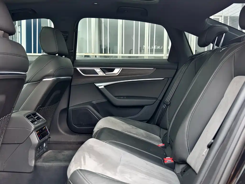 Audi A6L — миниатюра 15