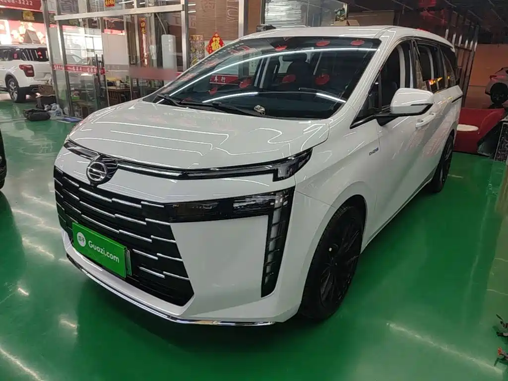 GAC Motor Trumpchi E8 PHEV