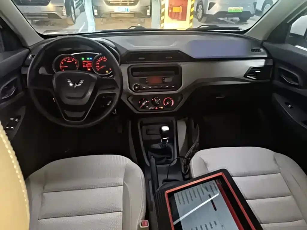 Wuling Hongguang — миниатюра 10