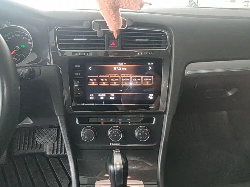 Volkswagen Golf — миниатюра 13