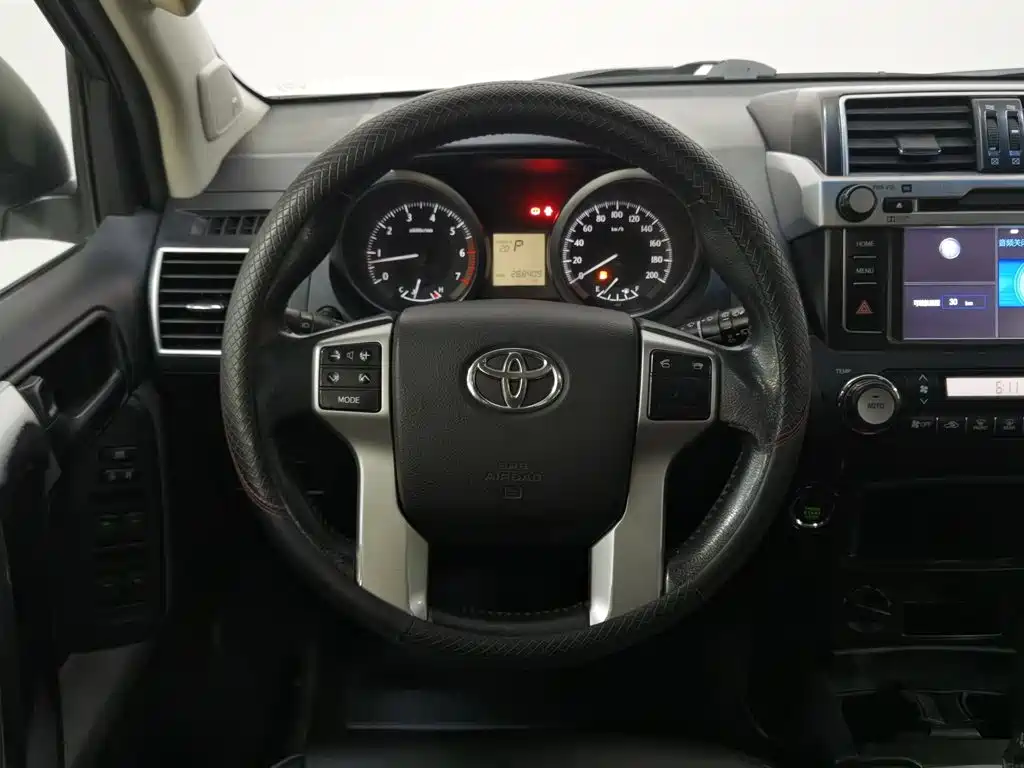 Toyota Prado — миниатюра 11