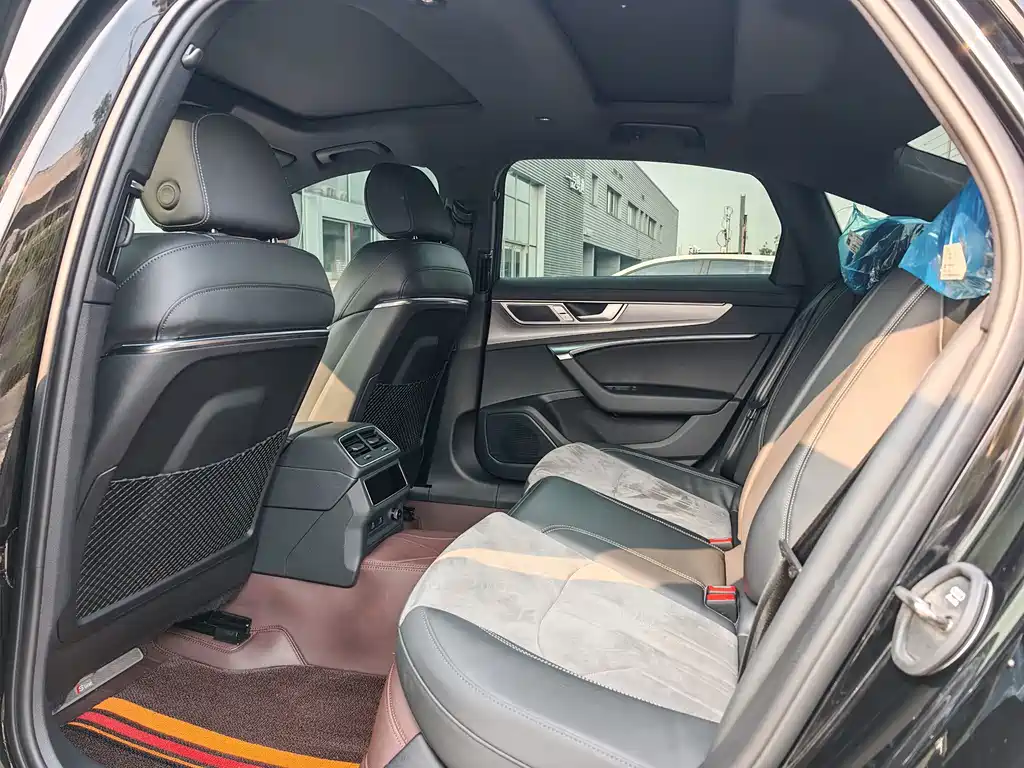 Audi A6L — миниатюра 6