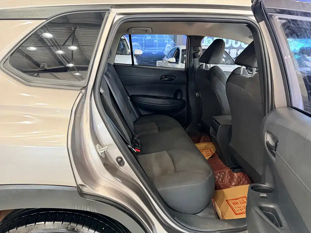 Toyota Frontlander — миниатюра 8