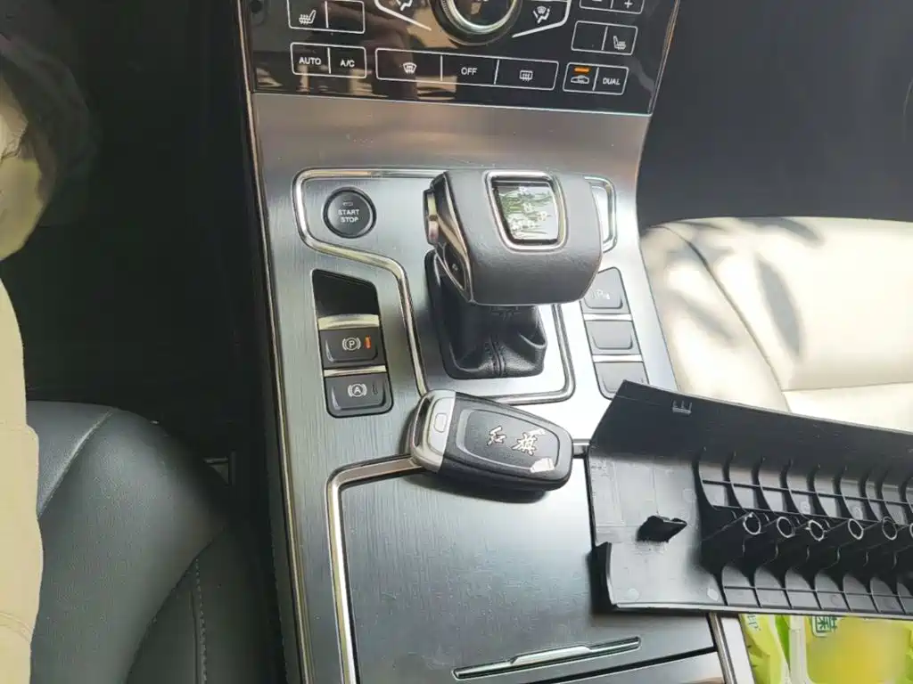 Hongqi H5 2020 1.8T AT