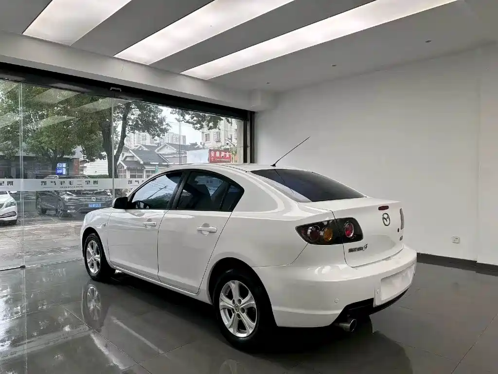 Mazda 3 — миниатюра 7