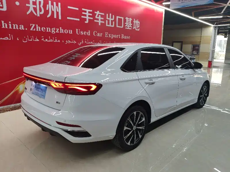Geely Emgrand 2025 4 1.5L CVT Flagship