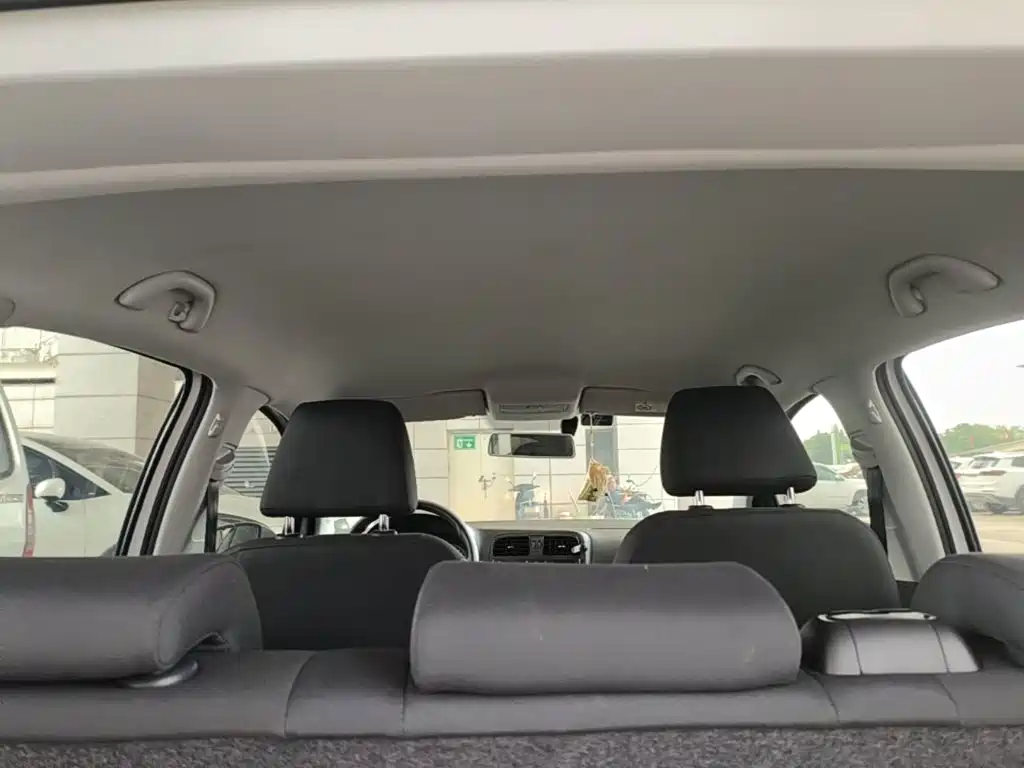 Volkswagen Polo — миниатюра 18
