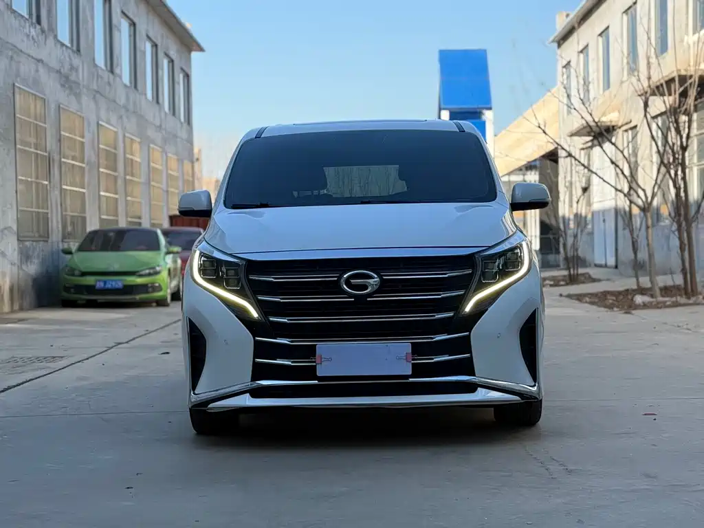 GAC TRUMPCHI M8