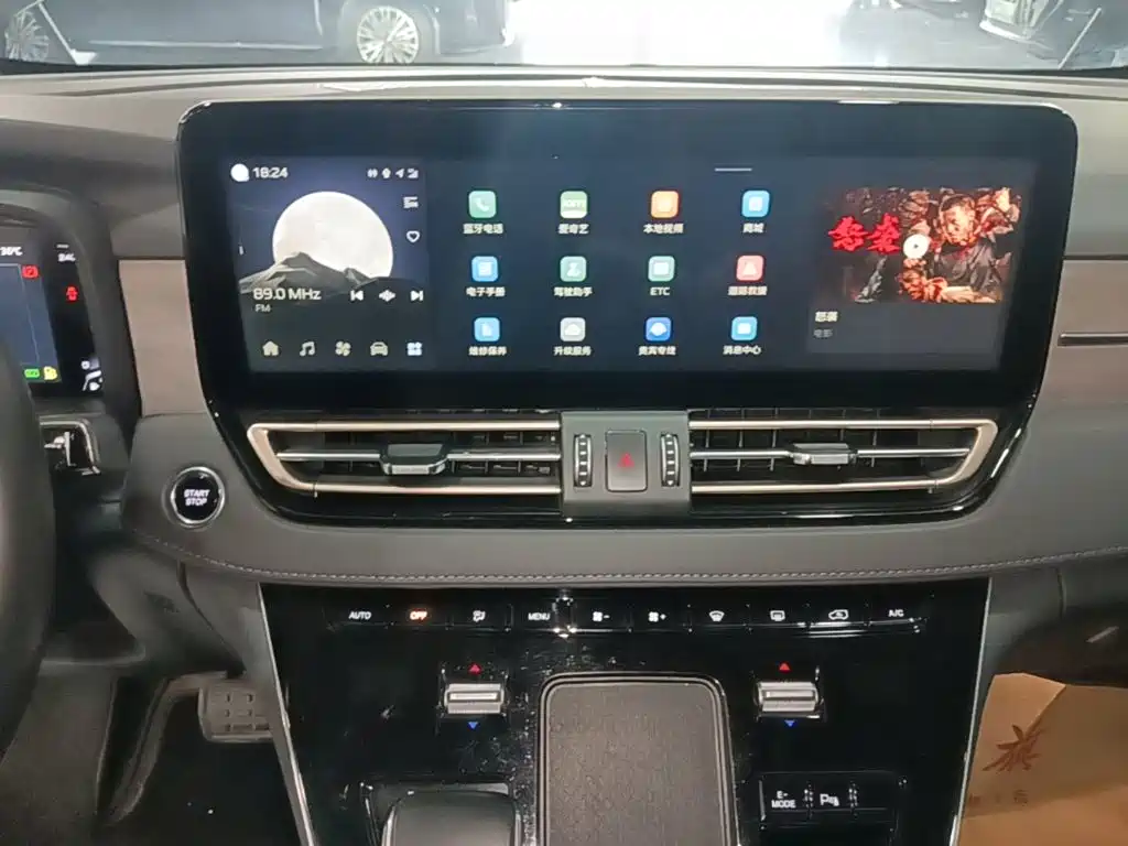 Hongqi Hongqi HQ9 PHEV — миниатюра 13