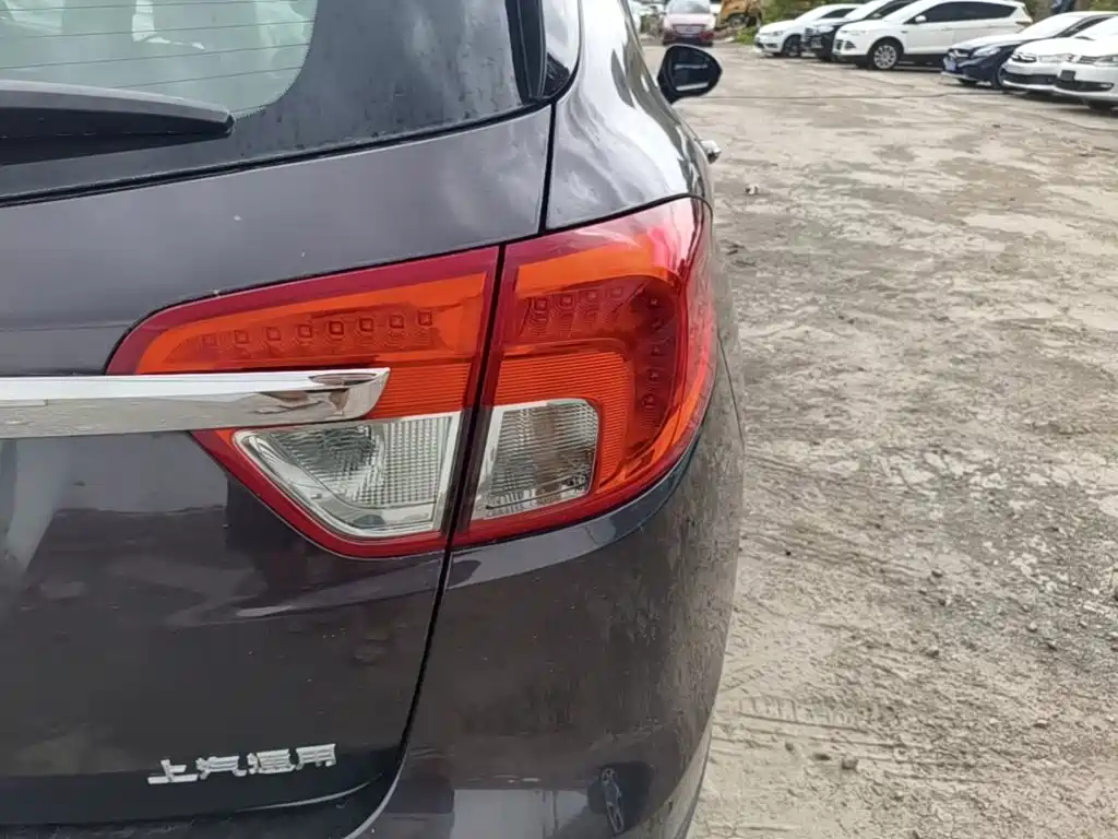 Buick Envision Plus — миниатюра 8