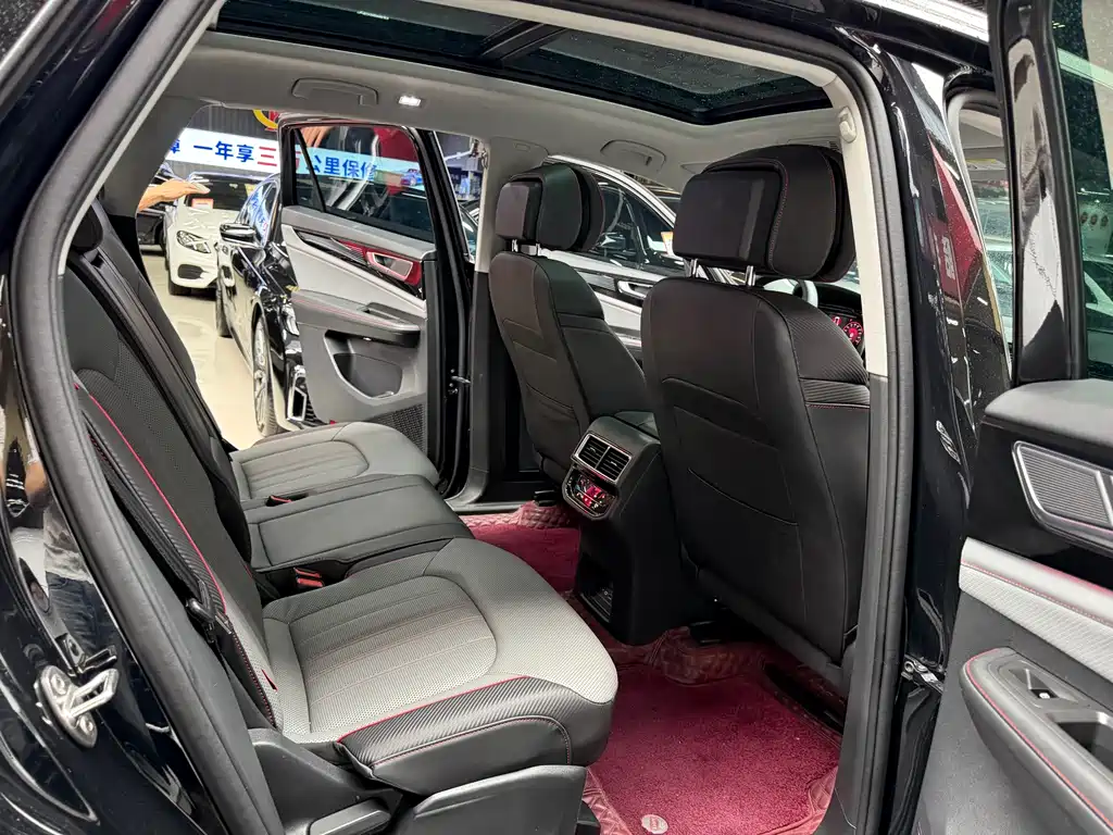 Volkswagen Teramont — миниатюра 15