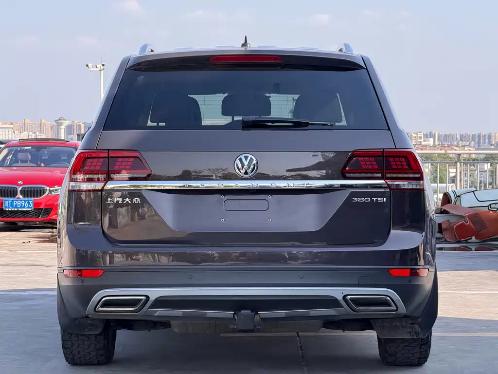 Volkswagen Teramont — миниатюра 5