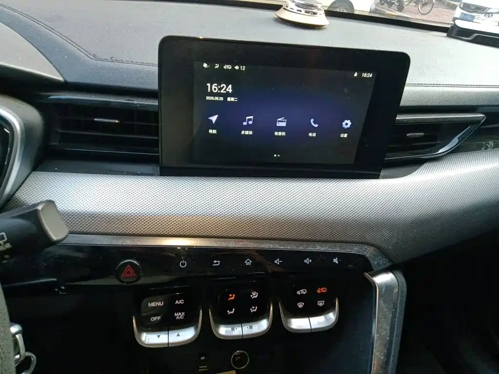 BAIC X3 — миниатюра 9