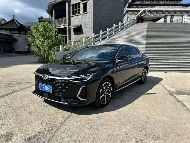 Chery Arrizo 8