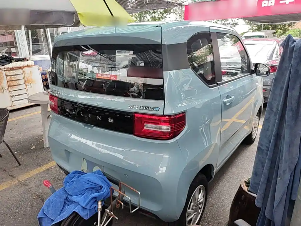 Wuling MINIEV — миниатюра 7