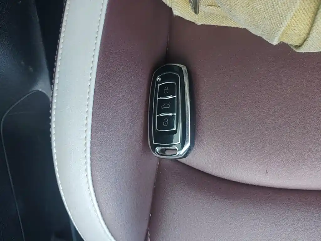 Geely Boyue — миниатюра 9