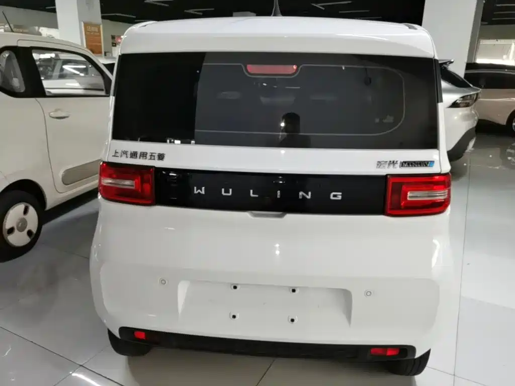 Wuling MINIEV — миниатюра 6