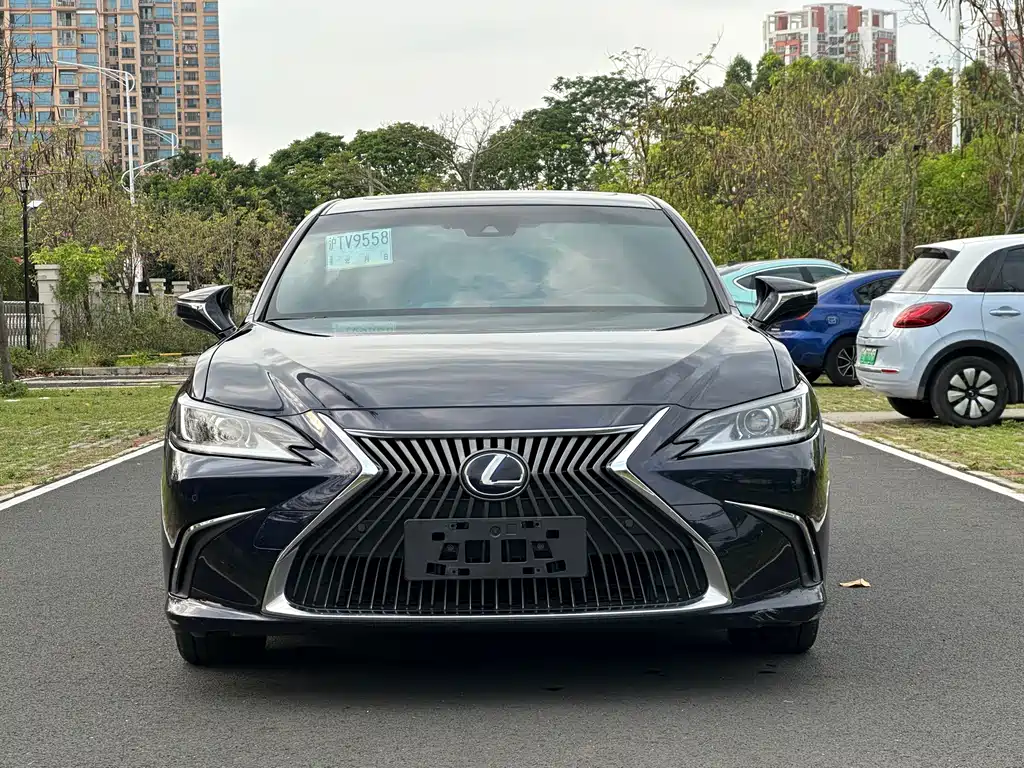 Lexus ES — фотографии объявления, Фото 3