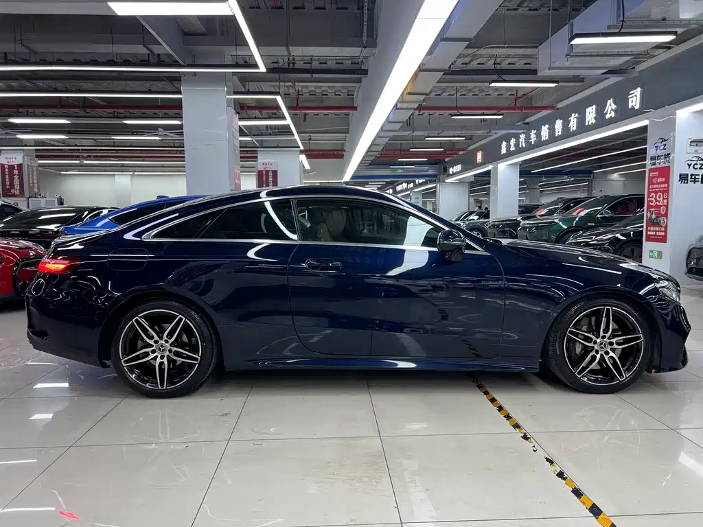 MERCEDES-BENZ E CLASS