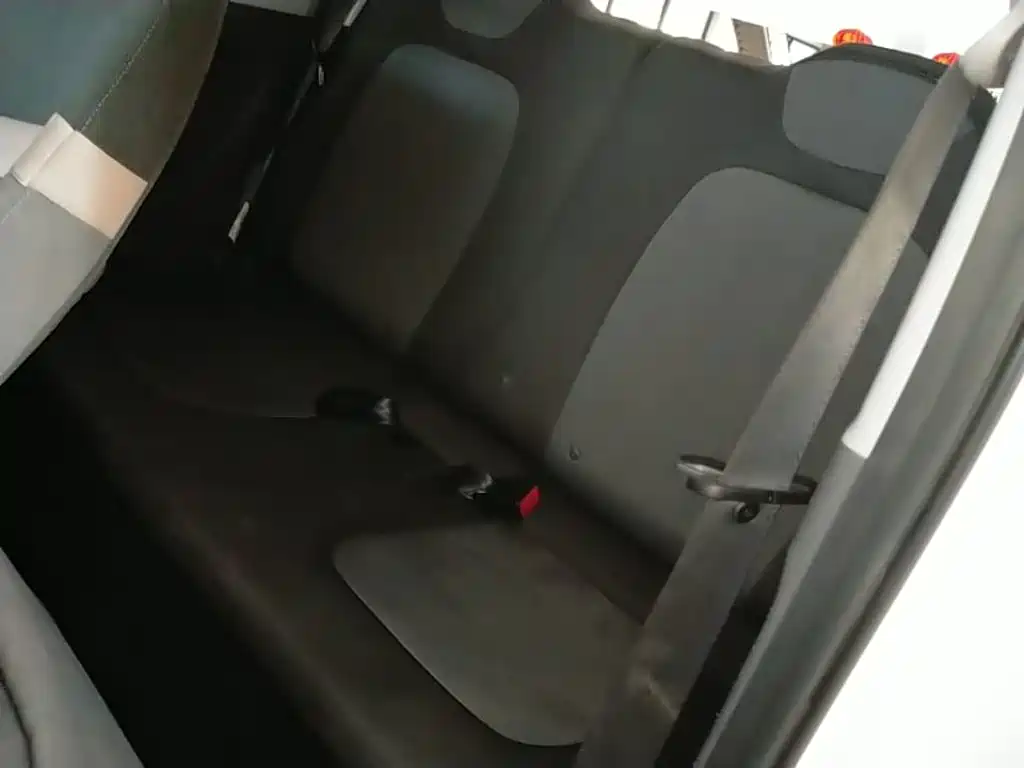 Wuling MINIEV — миниатюра 17