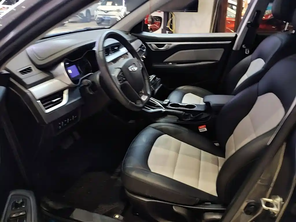 Geely Vision — миниатюра 15