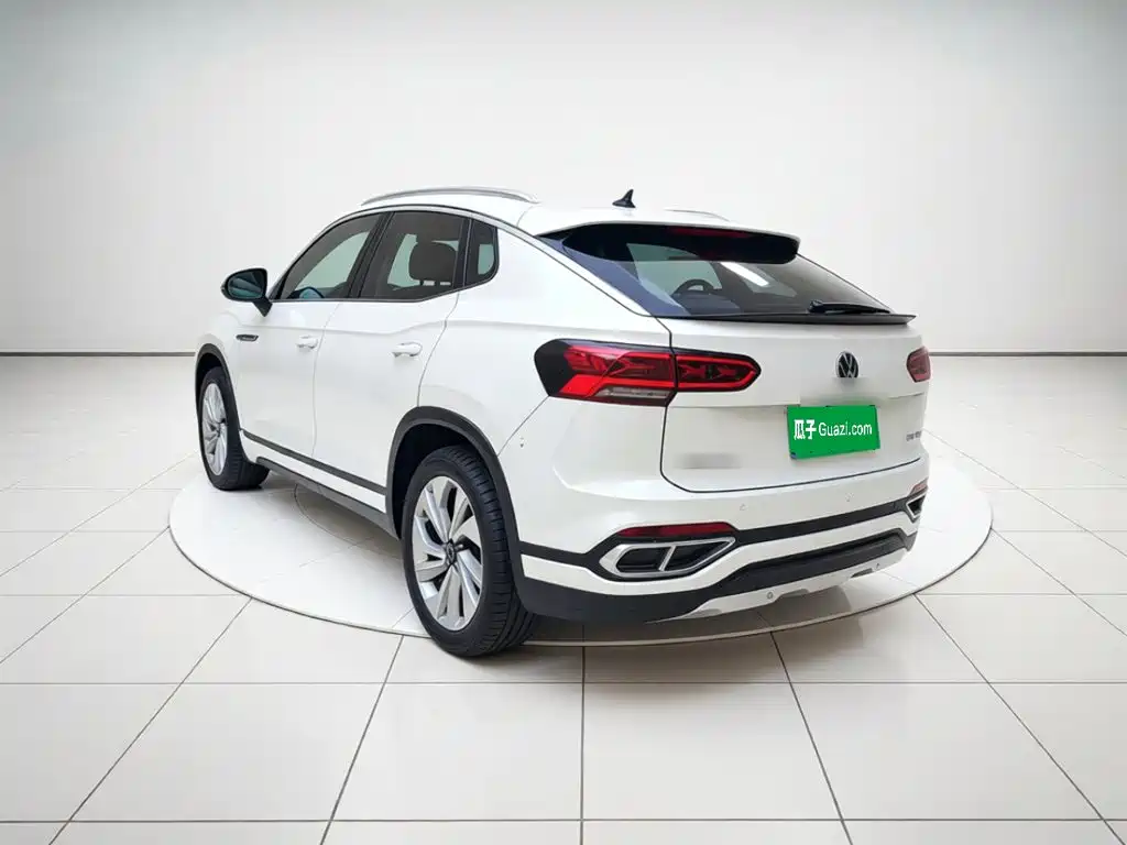 Volkswagen X — миниатюра 4