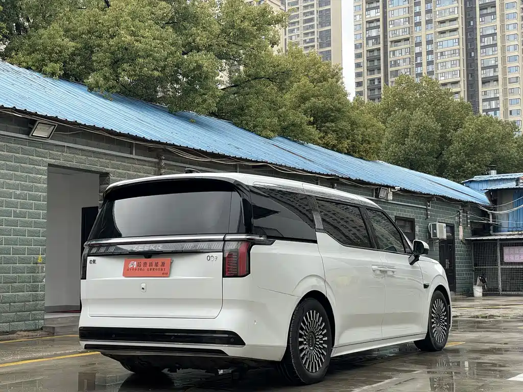 ZEEKR EXTREME KRYPTON 009