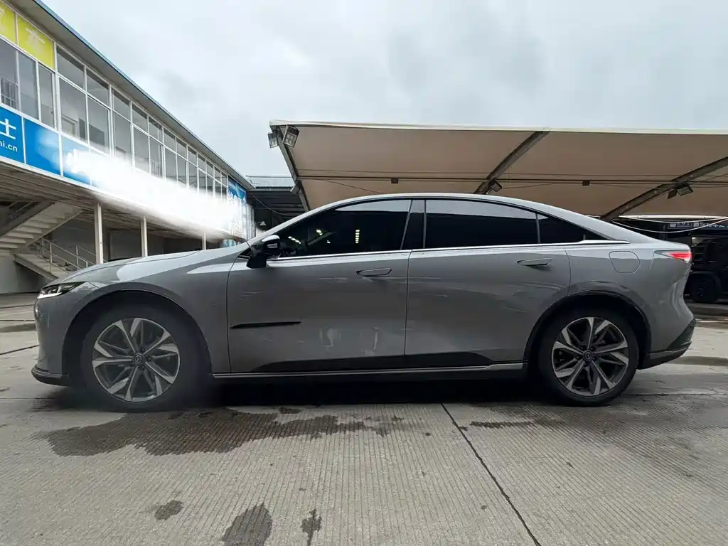 Mazda EZ-6 — миниатюра 8