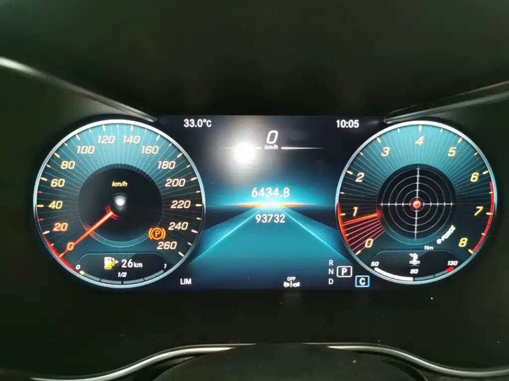 Mercedes-Benz GLC — миниатюра 12