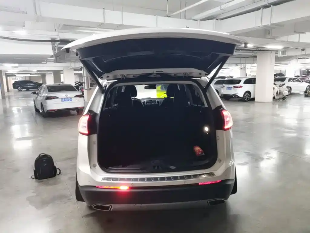 Ford Edge — миниатюра 19