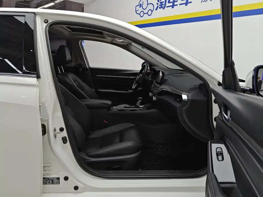 Nissan Teana — миниатюра 8