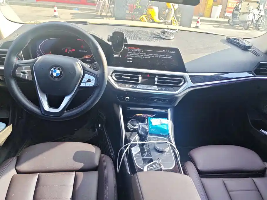 BMW 3 Series — миниатюра 12