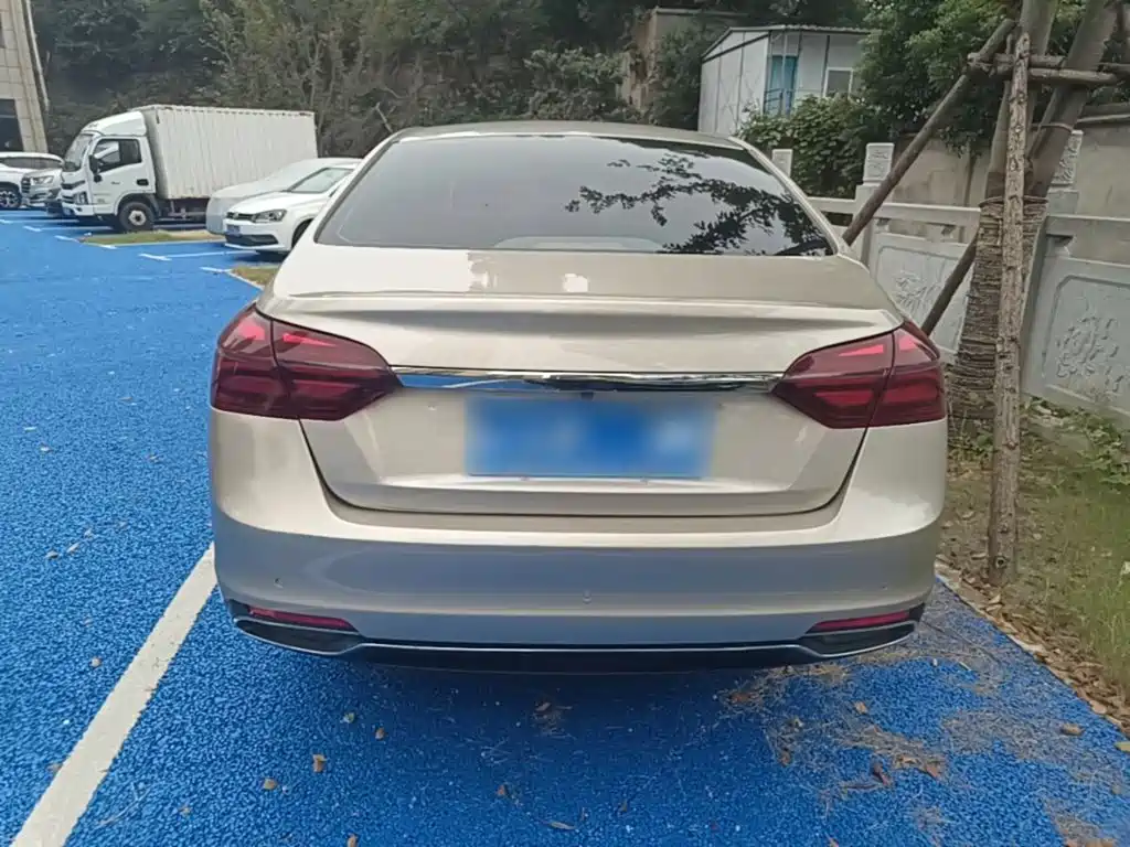 Geely Emgrand — миниатюра 6