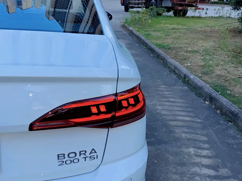 Volkswagen Bora — миниатюра 21