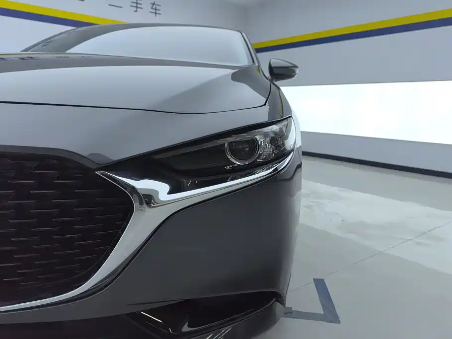 Mazda 3 Axela — миниатюра 5