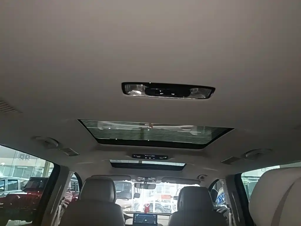 Roewe iMAX8 — миниатюра 18