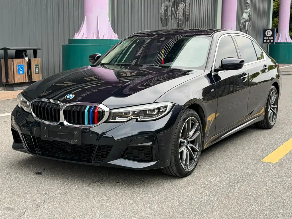 BMW 3 Series 2022