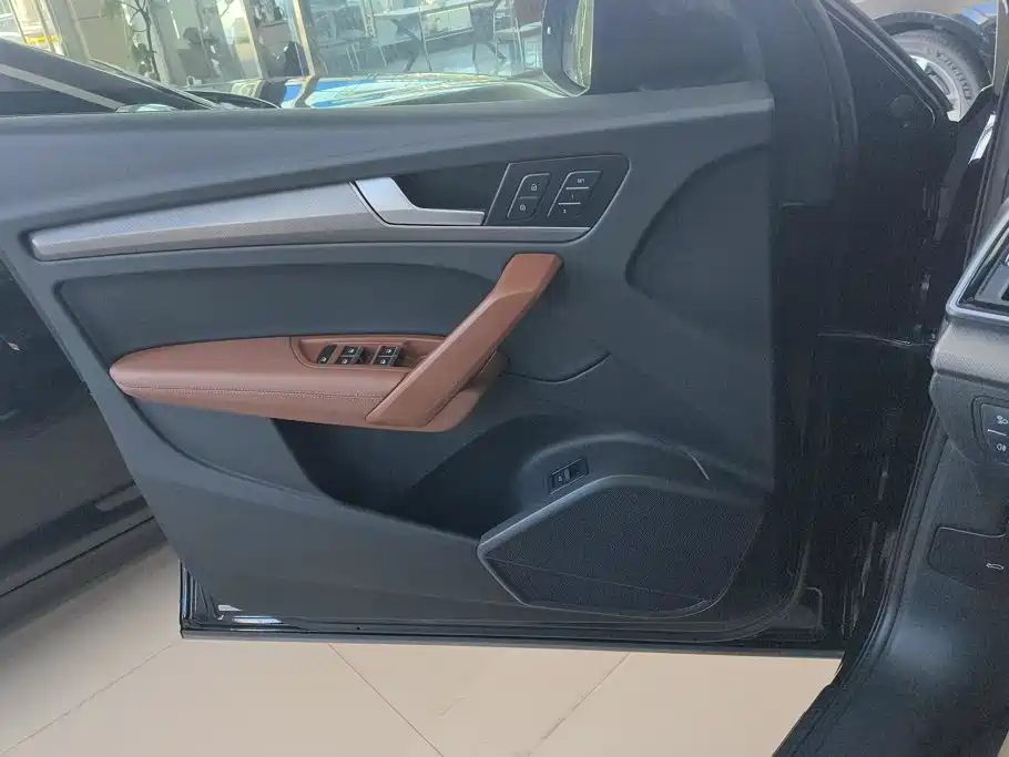 Audi Q5L — миниатюра 7