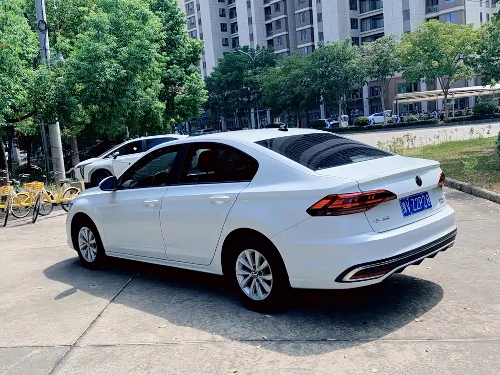 Volkswagen Bora — миниатюра 4