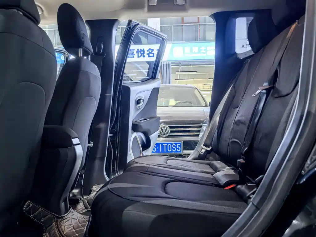 Jeep Renegade — миниатюра 9