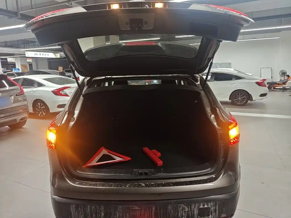 Nissan Qashqai — миниатюра 19