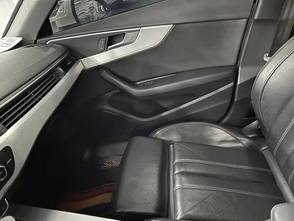 Audi A4L — миниатюра 8