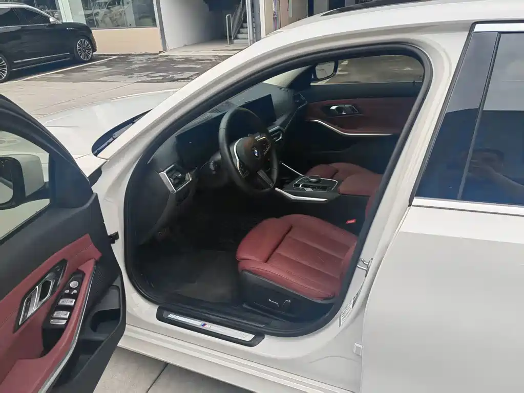 BMW 3 Series — миниатюра 8