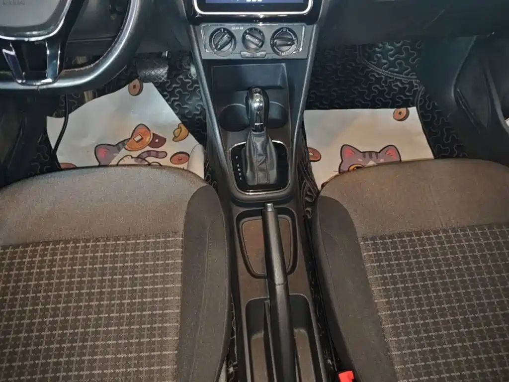 Volkswagen Polo — миниатюра 14