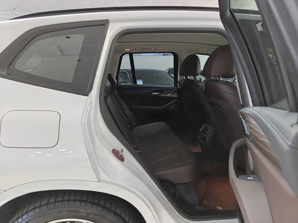 BMW X3 — миниатюра 5