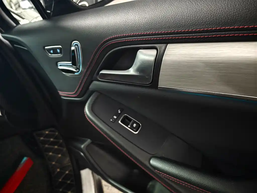 BYD Tang New Energy — миниатюра 5