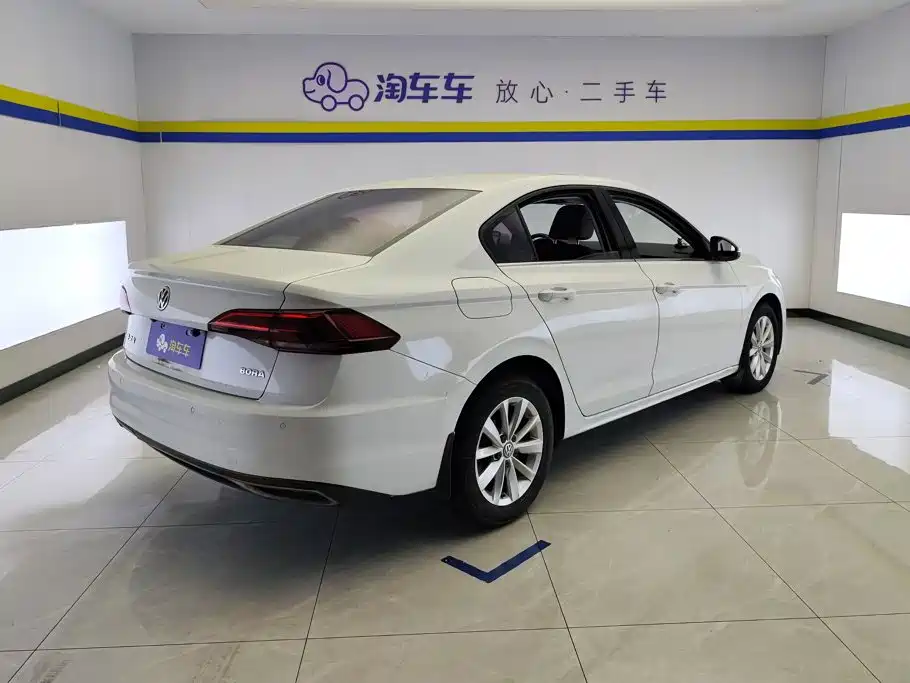 Volkswagen Bora — миниатюра 3
