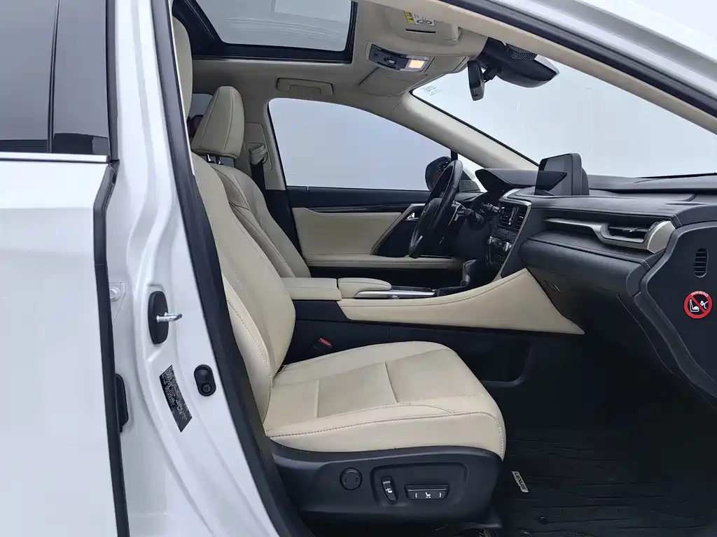 Lexus RX — миниатюра 11
