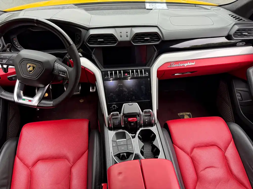 Lamborghini Urus — миниатюра 10